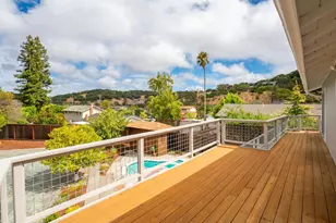 8 Clover Hill Ct, San Rafael, CA 94903 - Photo 8