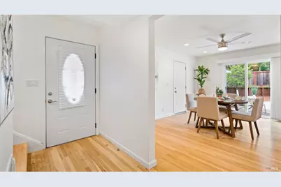 8 Clover Hill Court, San Rafael, CA 94903 - Photo 18