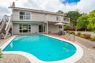 8 Clover Hill Ct, San Rafael, CA 94903 - Photo 14