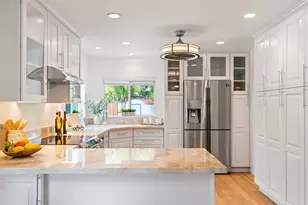 8 Clover Hill Ct, San Rafael, CA 94903 - Photo 2