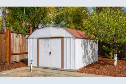 8 Clover Hill Court, San Rafael, CA 94903 - Photo 38