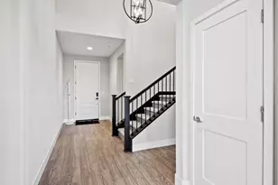 1453 Oak Cir, Rohnert Park, CA 94928 - Photo 6