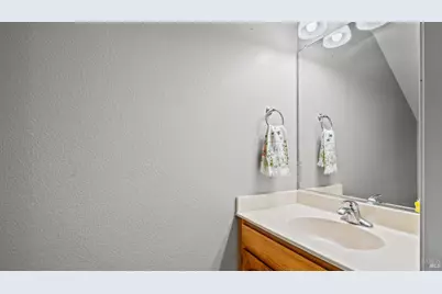 2334 Iroquois Street, Santa Rosa, CA 95403 - Photo 10