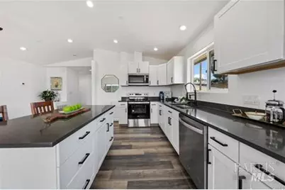 10818 Skyview Drive, Kelseyville, CA 95451 - Photo 8