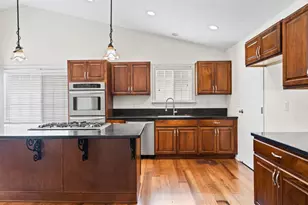 6454 Amberwood St, Rohnert Park, CA 94928 - Photo 2