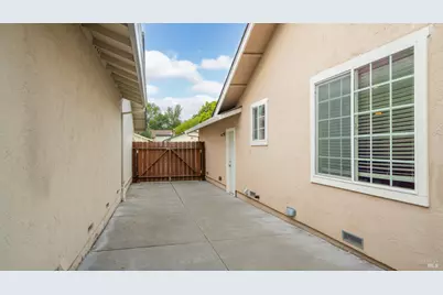 6454 Amberwood Street, Rohnert Park, CA 94928 - Photo 18