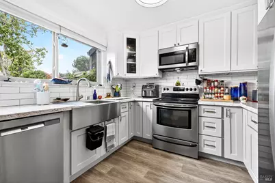 1501 Parkway Drive, Rohnert Park, CA 94928 - Photo 8