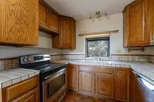 20201 Manzanita Dr, Willits, CA 95490 - Photo 6