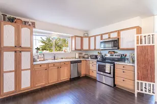 21919 Hayfork Pl, Cottonwood, CA 96022 - Photo 8