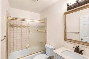 401 Fairway Ct, Healdsburg, CA 95448 - Photo 12