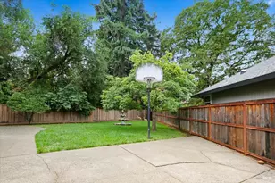 401 Fairway Ct, Healdsburg, CA 95448 - Photo 40