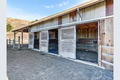 5200 Petaluma Hill Road, Santa Rosa, CA 95404 - Photo 32