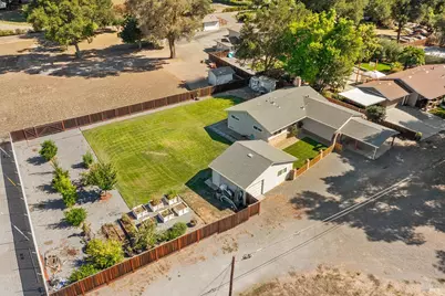 199 Bailhache Avenue, Healdsburg, CA 95448 - Photo 2