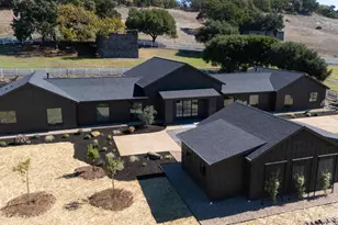 208 Ursuline Rd, Santa Rosa, CA 95403 - Photo 2