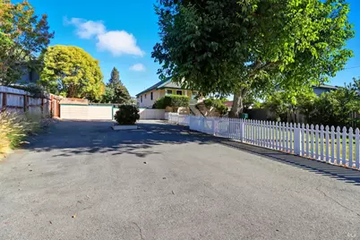 2094 Center Road, Novato, CA 94947 - Photo 40