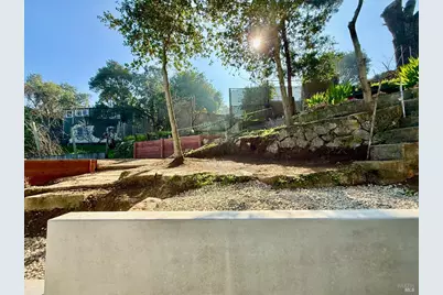 435 Alhambra Street, Crockett, CA 94525 - Photo 32