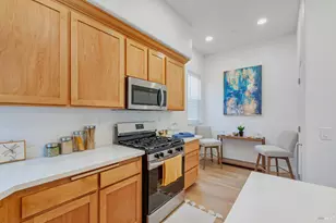 4242 Streamside Dr, Santa Rosa, CA 95409 - Photo 10