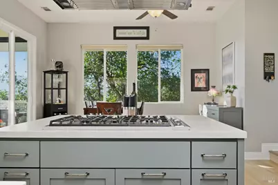 18530 Glenwood Road, Hidden Valley Lake, CA 95467 - Photo 20