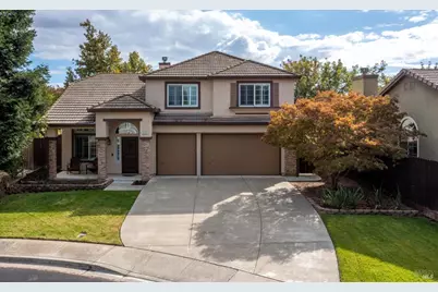 918 Moonstone Court, Vacaville, CA 95687 - Photo 4