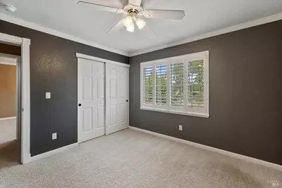 918 Moonstone Court, Vacaville, CA 95687 - Photo 32