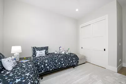 7931 Linda Vista Road, Vacaville, CA 95688 - Photo 46