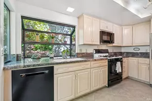 11 Chapparal Ct, Novato, CA 94949 - Photo 18