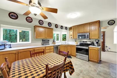 985 Chalice Court, Fairfield, CA 94533 - Photo 18