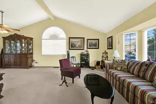 985 Chalice Ct, Fairfield, CA 94533 - Photo 6