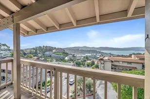 60 Marinero Cir, Tiburon, CA 94920 - Photo 2