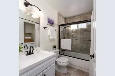 2734 Lakeview Drive, Santa Rosa, CA 95405 - Photo 16