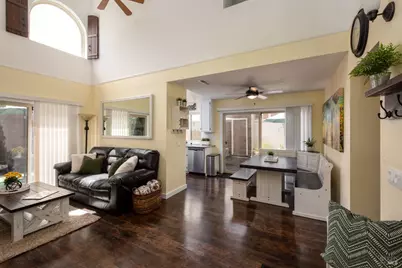 2734 Lakeview Drive, Santa Rosa, CA 95405 - Photo 2