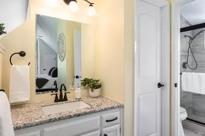 2734 Lakeview Drive, Santa Rosa, CA 95405 - Photo 24