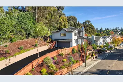 3330 Monterey Boulevard, Oakland, CA 94602 - Photo 2