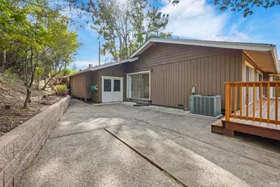 1015 Regio Court, Lafayette, CA 94549 - Photo 8