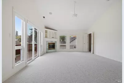 811 D Street, Petaluma, CA 94952 - Photo 22