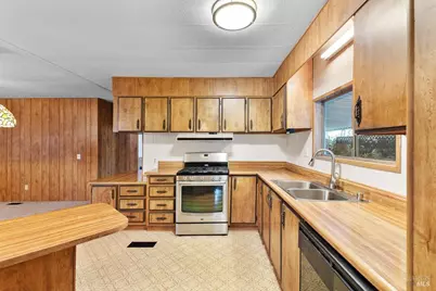 5763 Mobile Drive, Santa Rosa, CA 95401 - Photo 4