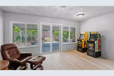 2571 Sunrise Drive, Fairfield, CA 94533 - Photo 8