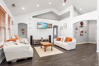 18094 Spyglass Road, Hidden Valley Lake, CA 95467 - Photo 6