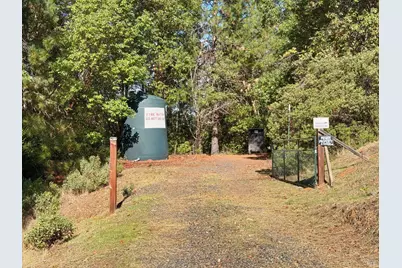 18225 Scenic Drive, Redwood Valley, CA 95470 - Photo 24