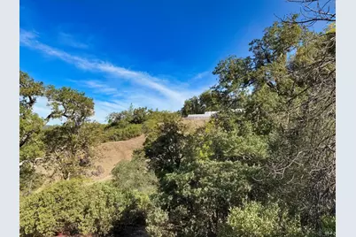 18225 Scenic Drive, Redwood Valley, CA 95470 - Photo 16