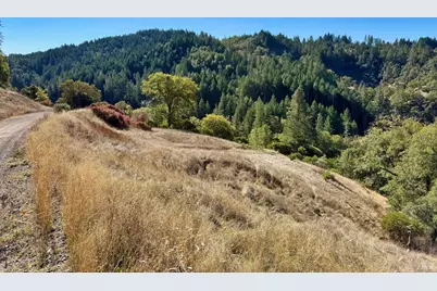 18225 Scenic Drive, Redwood Valley, CA 95470 - Photo 18