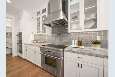 110 Erin Court, San Rafael, CA 94903 - Photo 10