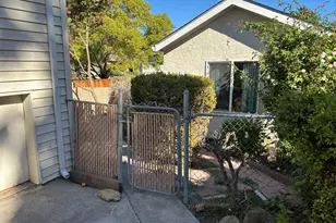 521 E G St, Benicia, CA 94510 - Photo 10