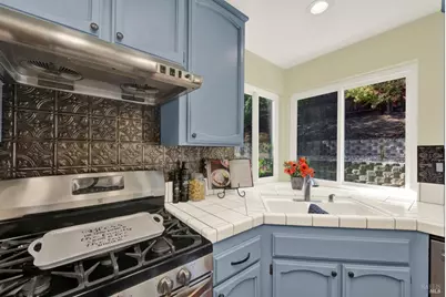 719 Rambleton Drive, Vacaville, CA 95688 - Photo 26