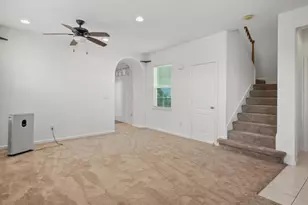 915 Liberty Dr, Suisun City, CA 94585 - Photo 6