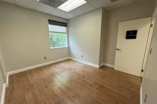 8911 Lakewood Dr, Windsor, CA 95492 - Photo 1