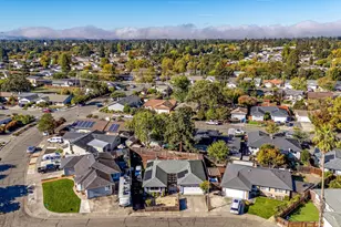 1605 Charlene Pl, Santa Rosa, CA 95401 - Photo 2