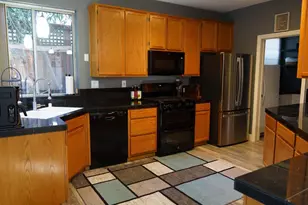 642 White Oak Ln, Vacaville, CA 95687 - Photo 8