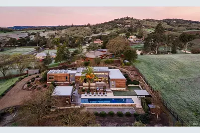 1090 1st Avenue, Napa, CA 94558 - Photo 4