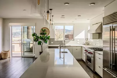 1090 1st Avenue, Napa, CA 94558 - Photo 14